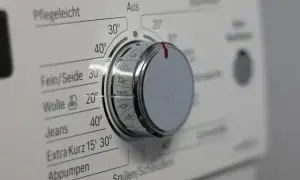 Jak prać spodnie narciarskie, aby nie stracić ich wodoodporności?