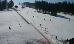 Kiedy zaczyna się sezon narciarski w Polsce? Sprawdź daty otwarcia stacji