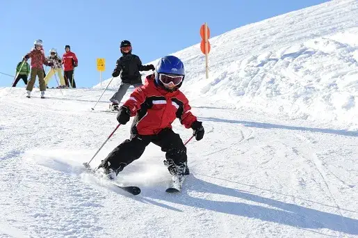 Zdjęcie Gdzie na narty do Austrii z dziećmi? Odkryj najlepsze ośrodki rodzinne